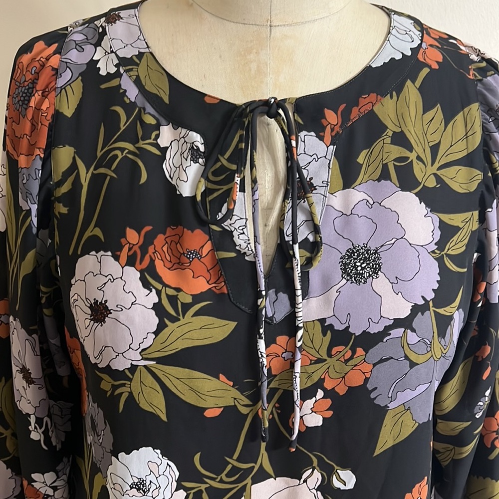 Loft Floral Printed Tie Neck Tunic - Picture 2 of 8